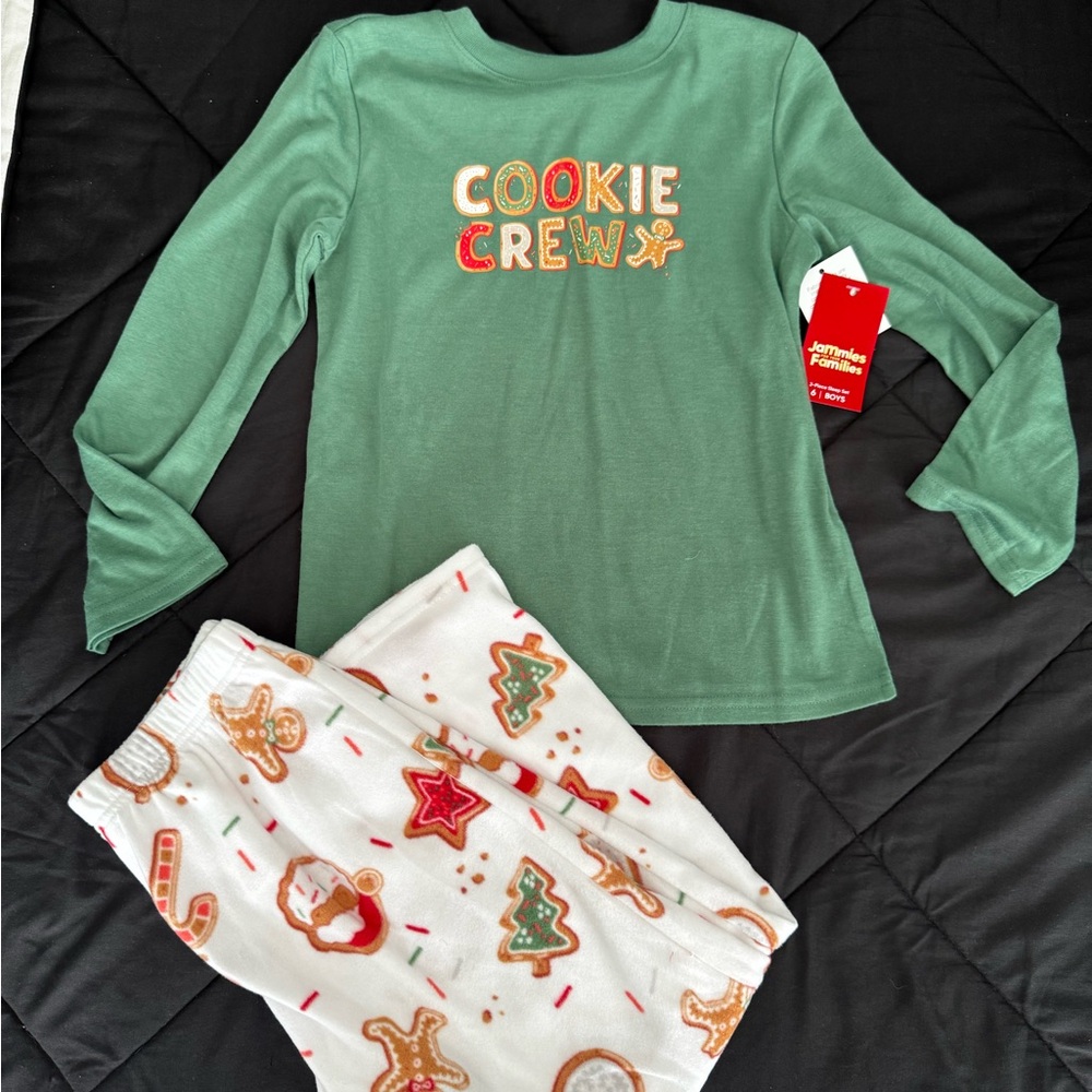 Kohl's Cookie Crew Pajama Set - Green and White